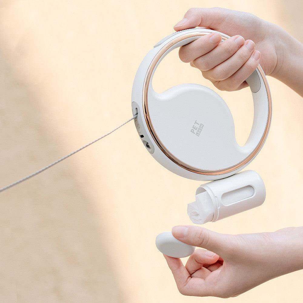 In Vogue Retractable LED Leash