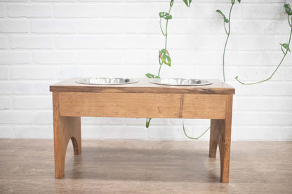 Elevated Mealtime Stand